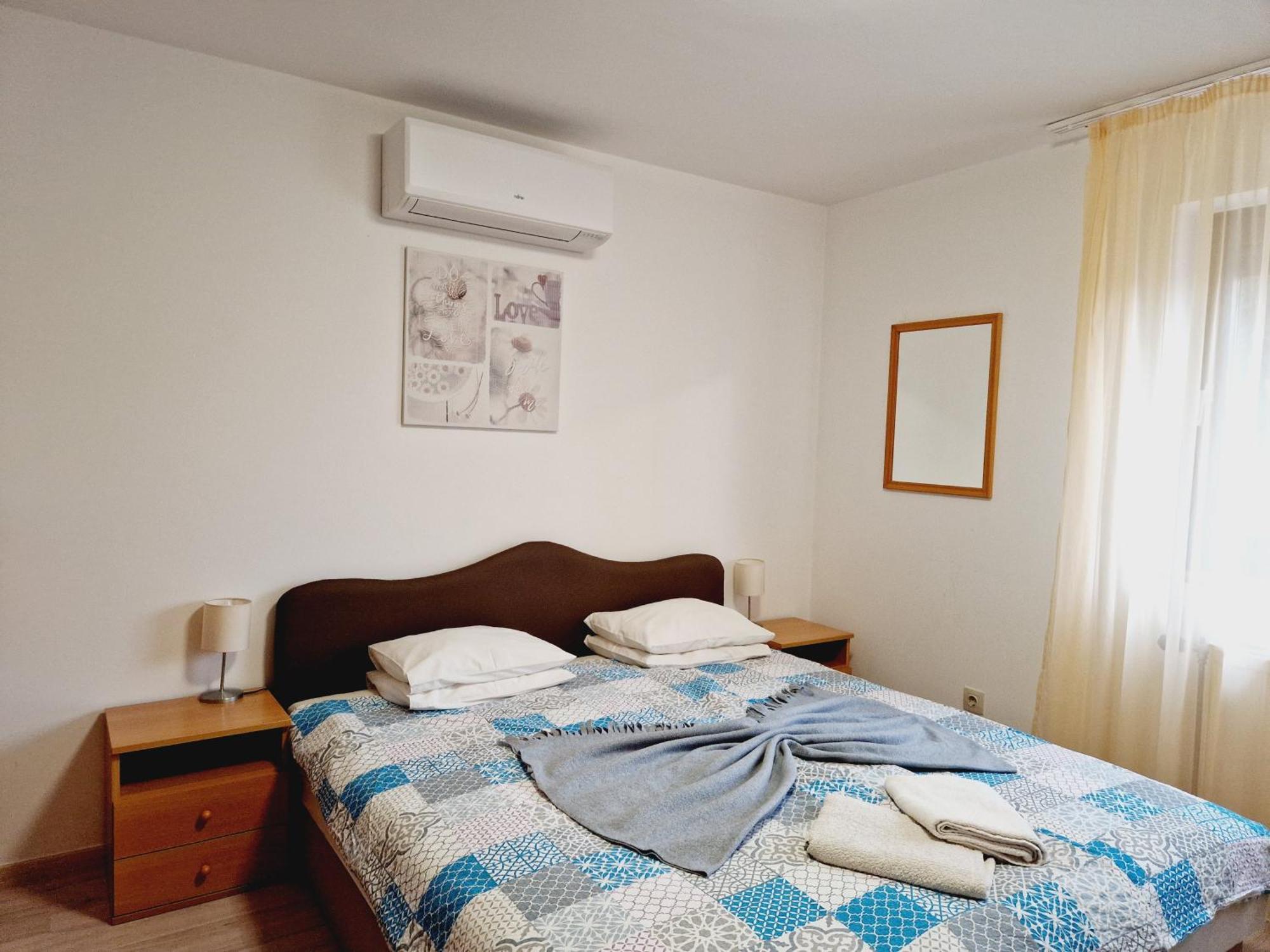 Balaton Panzio Fuered Bed & Breakfast บาลาตอนฟือเรด ภายนอก รูปภาพ