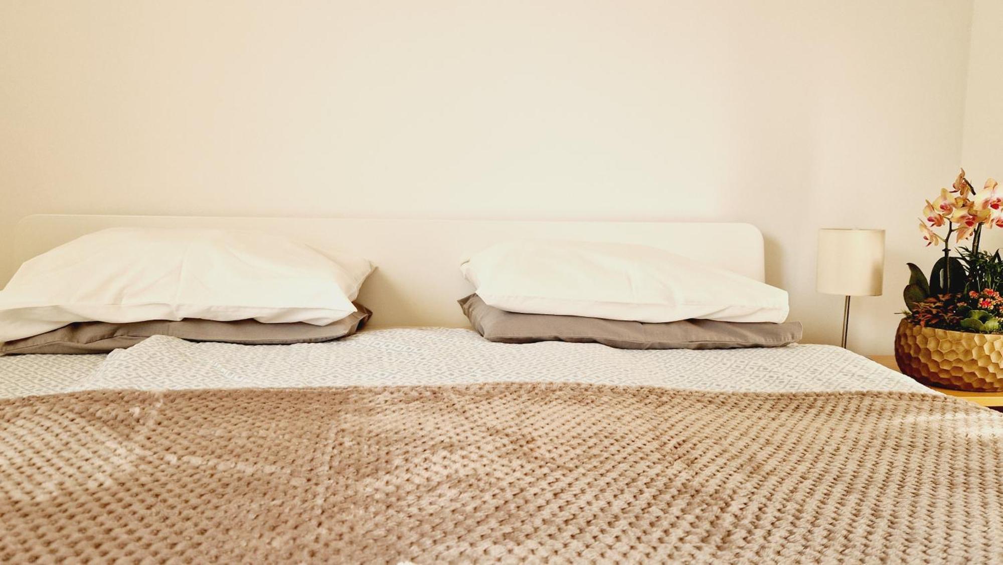 Balaton Panzio Fuered Bed & Breakfast บาลาตอนฟือเรด ภายนอก รูปภาพ
