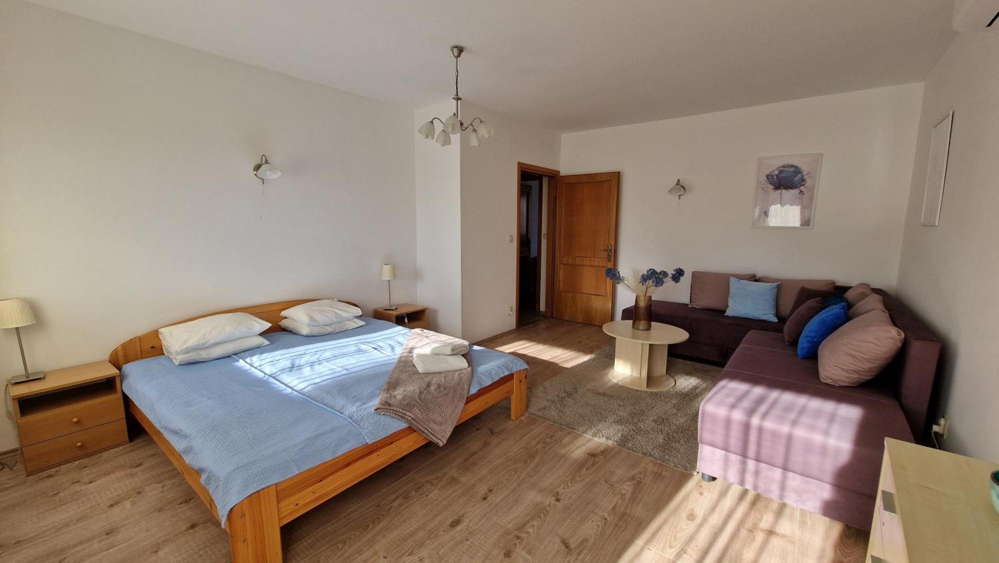 Balaton Panzio Fuered Bed & Breakfast บาลาตอนฟือเรด ภายนอก รูปภาพ